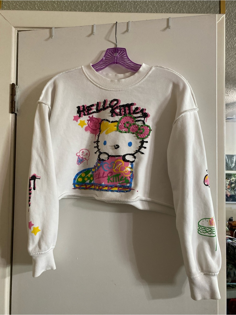 Hello Kitty X forever 21 Y2K graffiti crop top